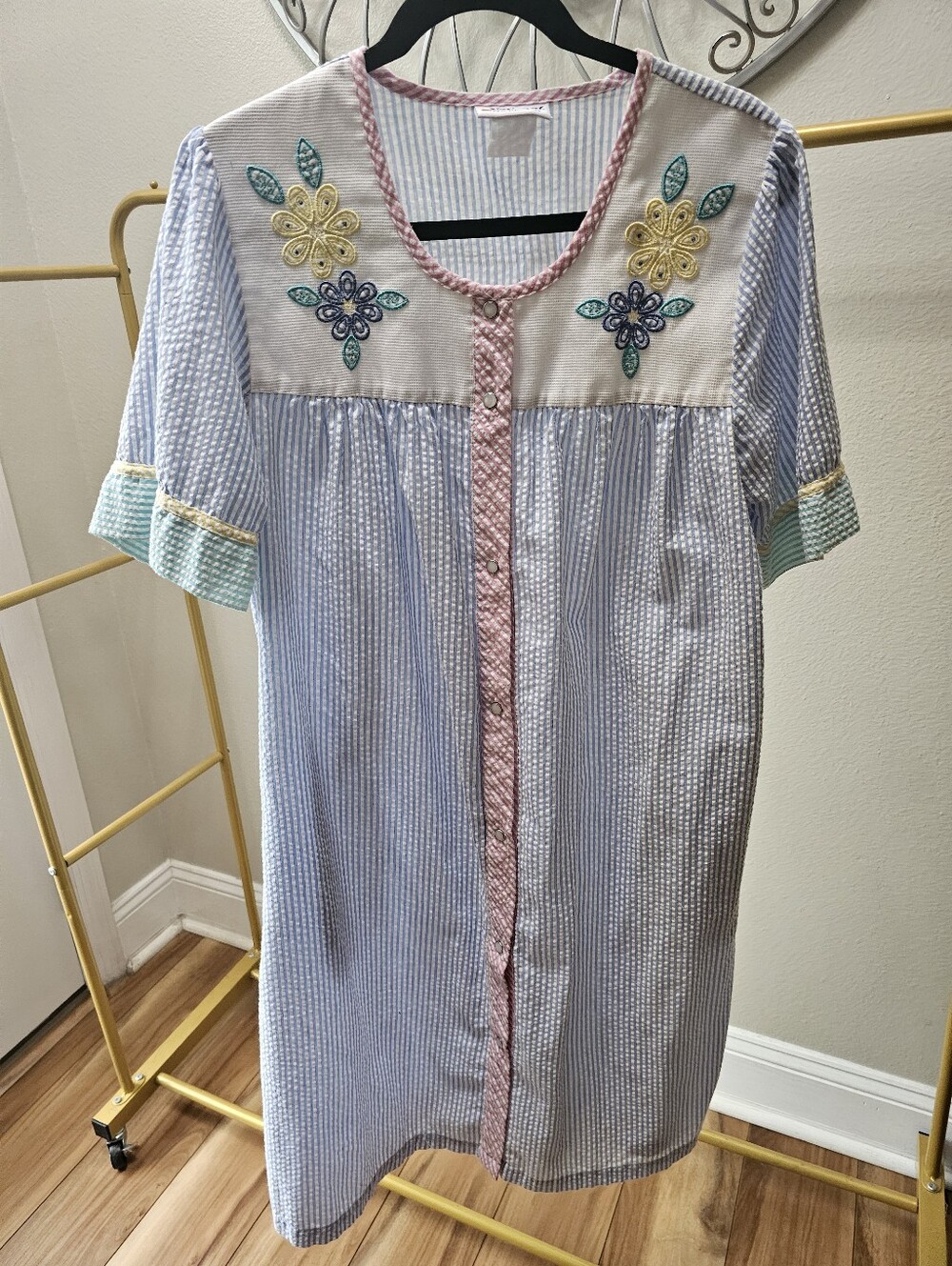 National Seersucker Stripe Embroidered Floral Snap Front Dress Cottage Coastal